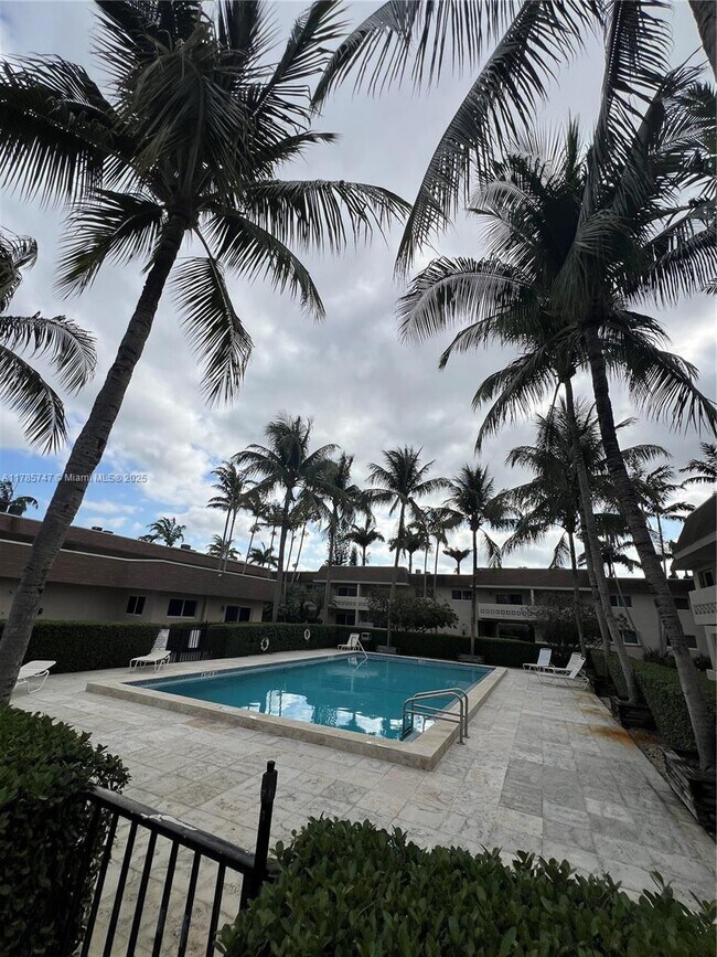 Building Photo - 14500 SW 88th Ave