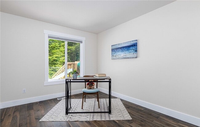 Building Photo - Stunning large 4 bedroom in Northwest Land...