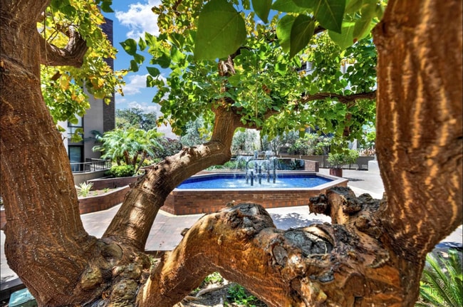 Building Photo - 750 State St