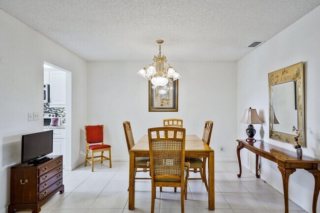 Building Photo - 13960 Nesting Way