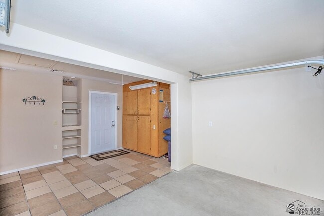 Building Photo - 13644 E 52nd Dr