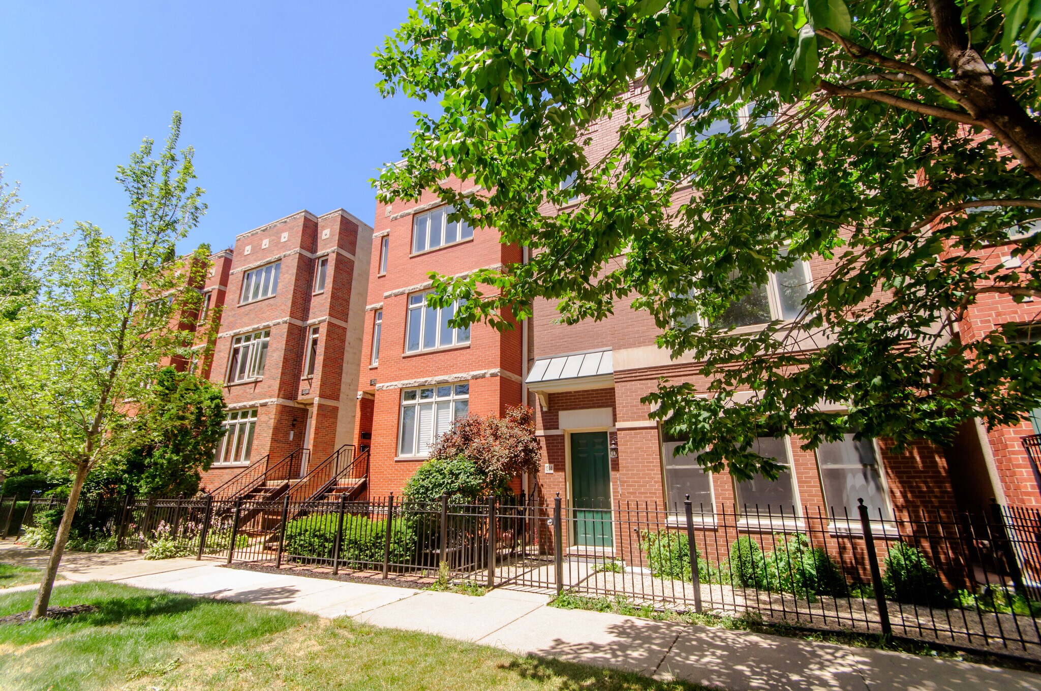 Building Photo - 1344 W Grenshaw St