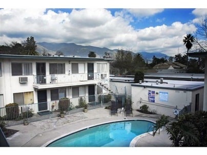 Building Photo - 100 S Altadena Dr