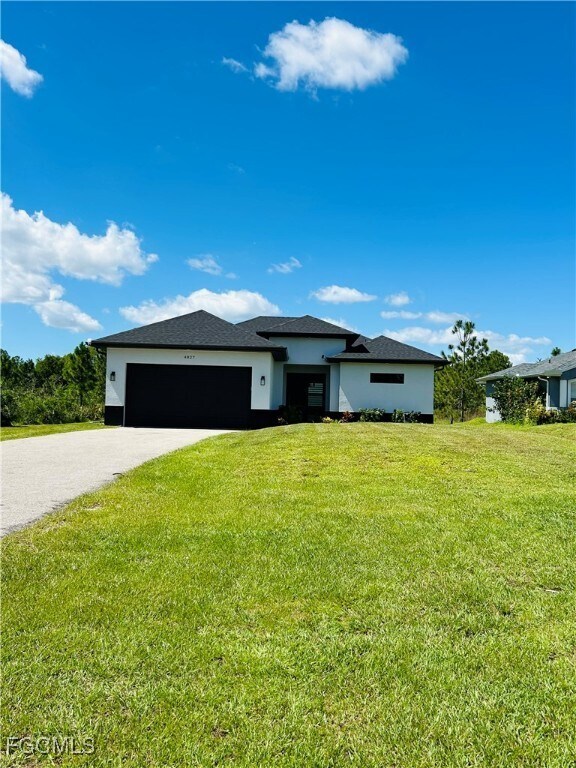 Building Photo - 4827 Everglades Blvd N
