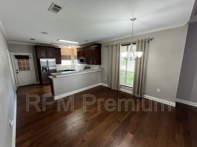 Building Photo - 5518 Arialo Dr