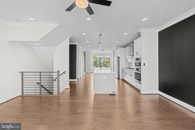 Building Photo - 5284 Ridgeview Retreat Dr