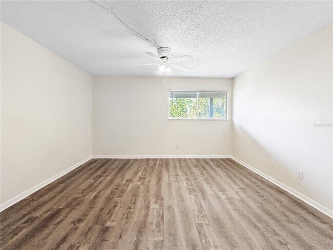 Building Photo - 6336 Newtown Cir