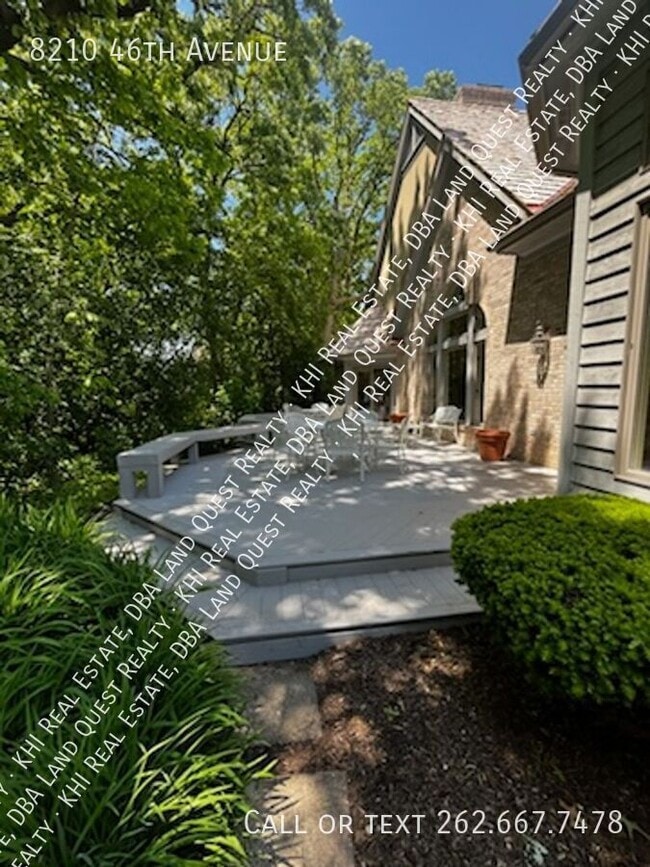 Building Photo - 8210 46th Ave