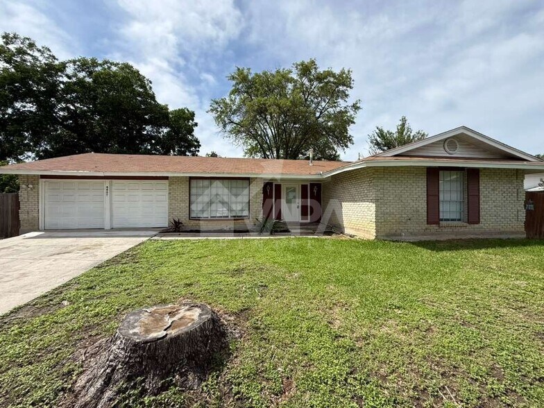 Building Photo - 6607 Benhill