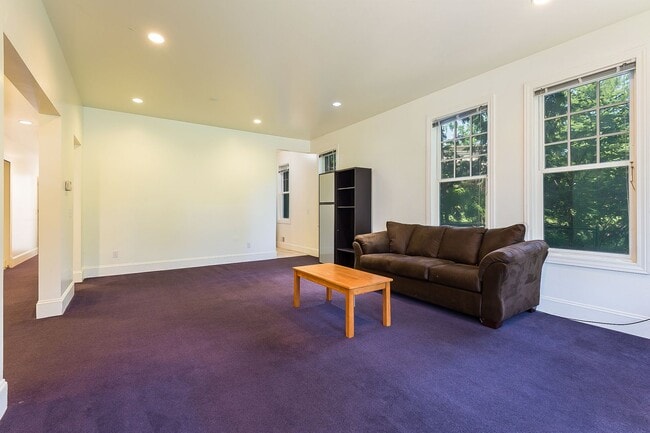 Interior Photo - Victors Place