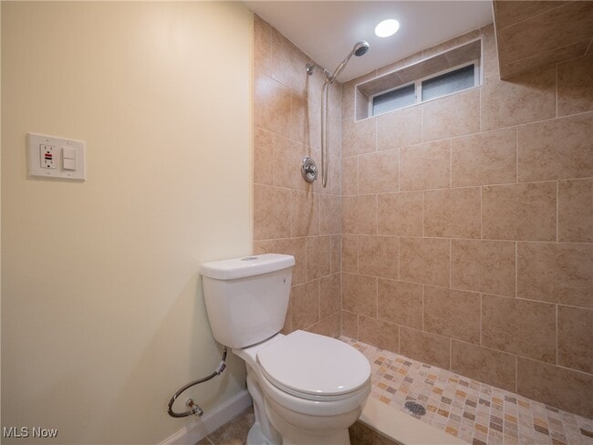 Building Photo - 4482 Baintree Rd
