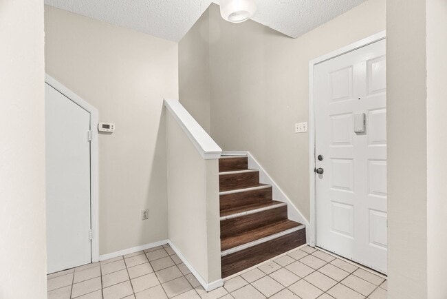 Building Photo - Townhouse in Maumelle!