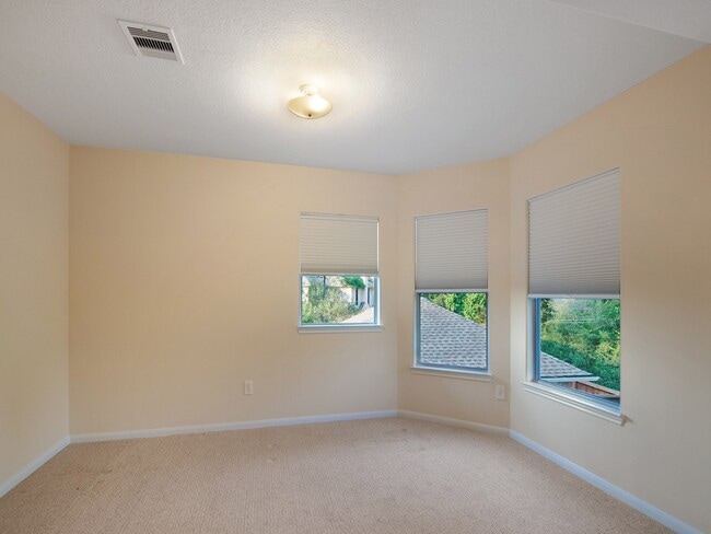 Building Photo - 6406 Pine Reserve Dr
