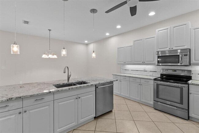 Building Photo - 9486 Hawk Nest Ln