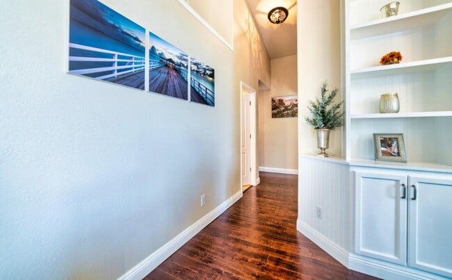 Building Photo - 3293 Woedee Dr