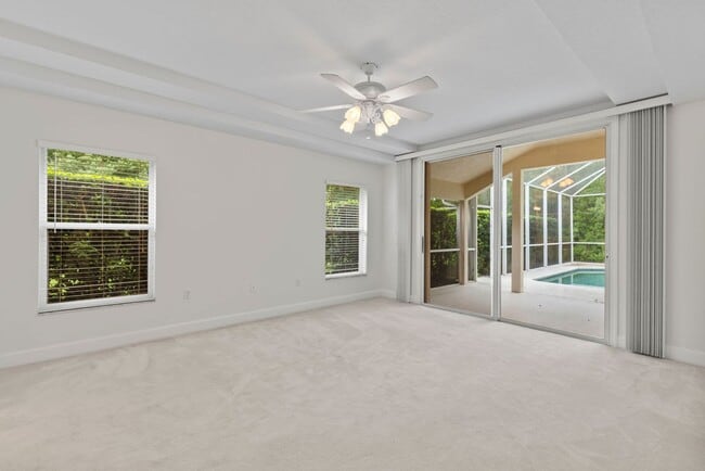 Building Photo - Beautiful Breakaway Trails Pool Home