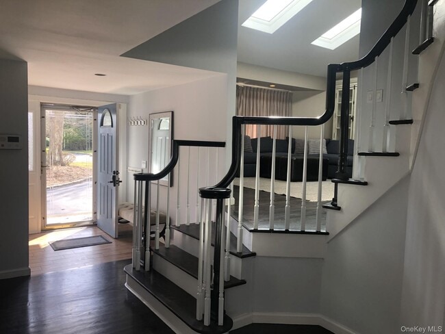 Building Photo - 104 Gail Ct