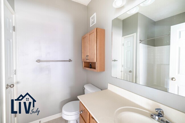 Building Photo - 6606 Reserve Dr