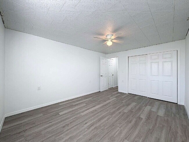 Building Photo - 650 East Harbor Dr S