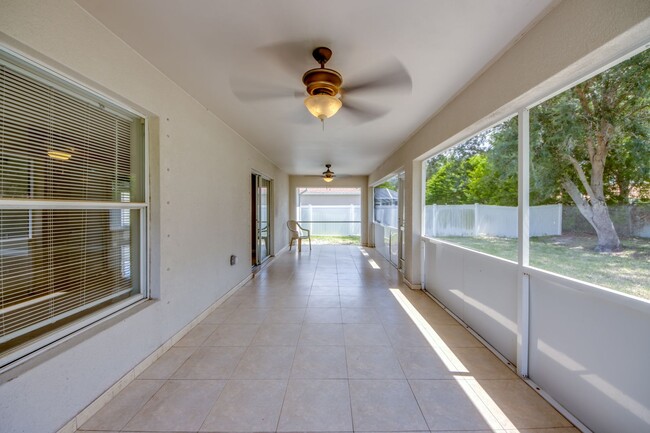 Building Photo - 2462 Nature Pointe Loop