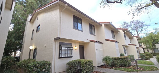 Building Photo - 6263 Joaquin Murieta Ave