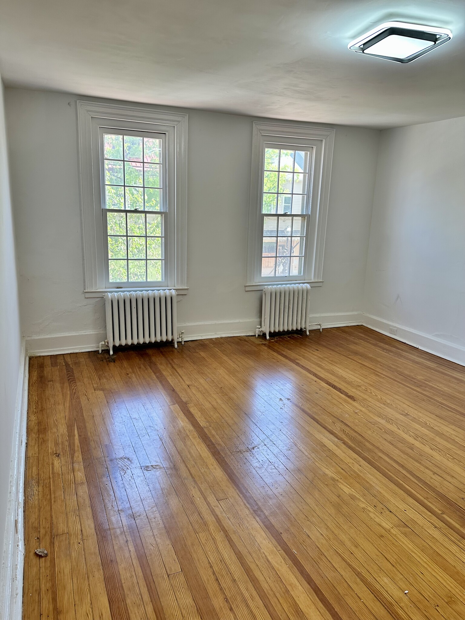 Bedrooms with original wood floors, LARGE walk in closets. - 328 High St