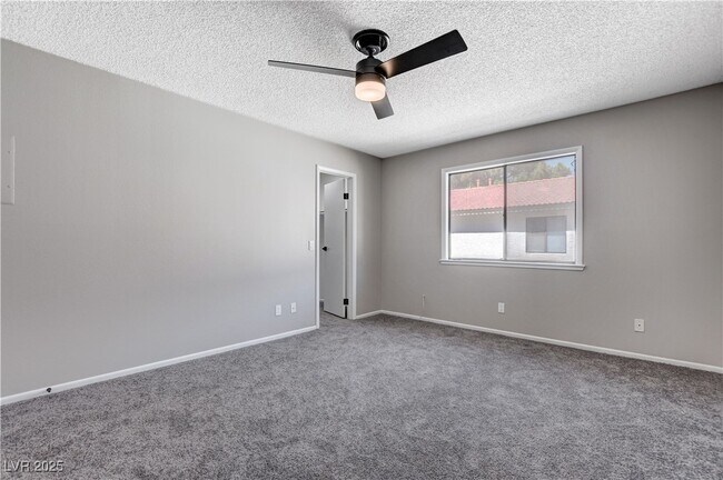 Building Photo - 6657 W Tropicana Ave