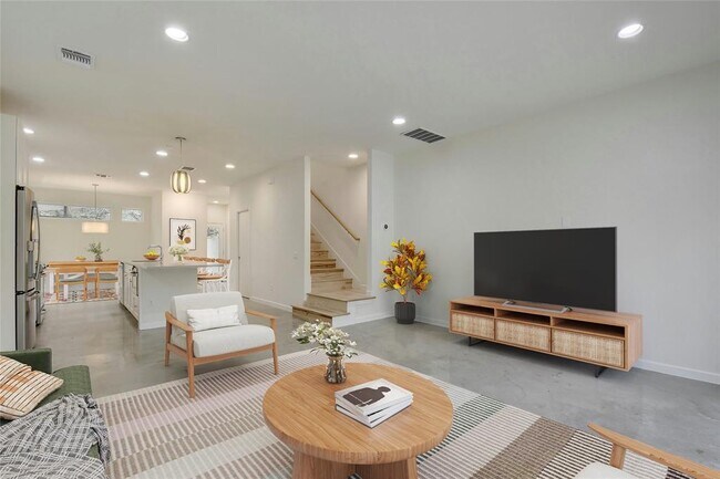 Building Photo - 2503 S 6th St