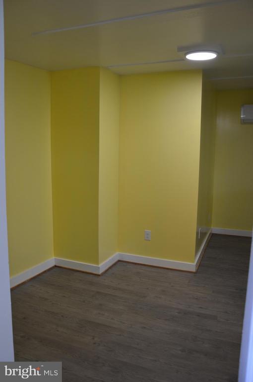 Building Photo - 448 Ridgeview Rd