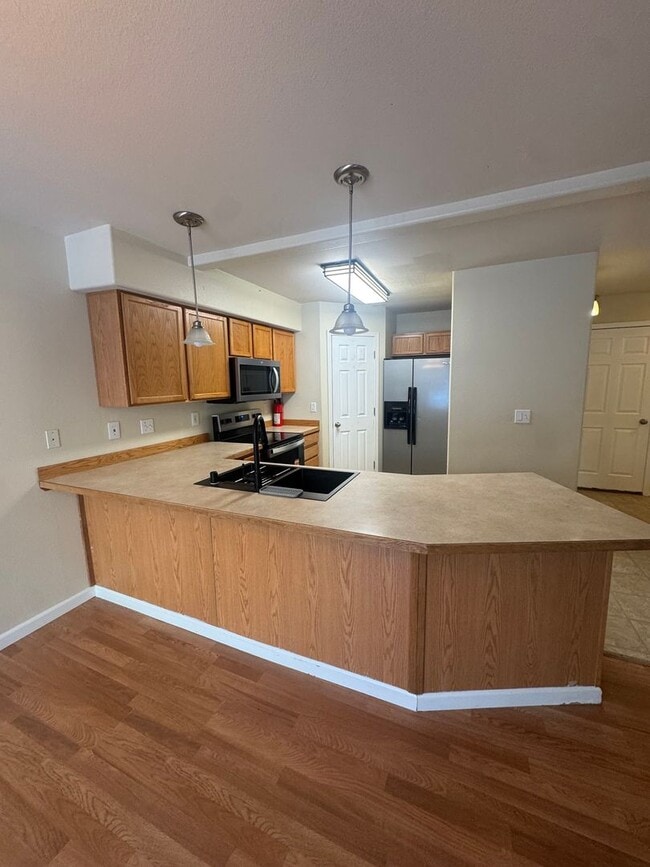 Building Photo - 6345 Whispering Loop