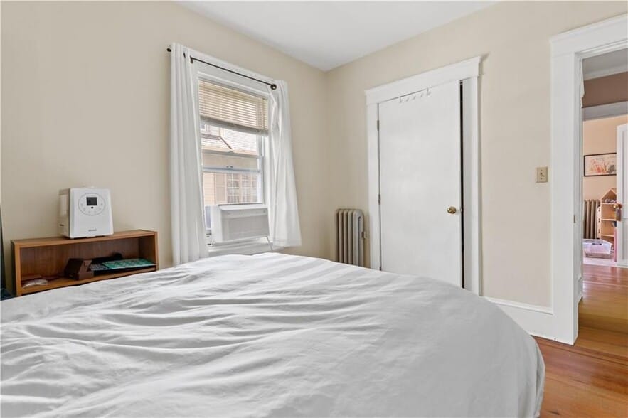 Building Photo - 183 Narragansett St