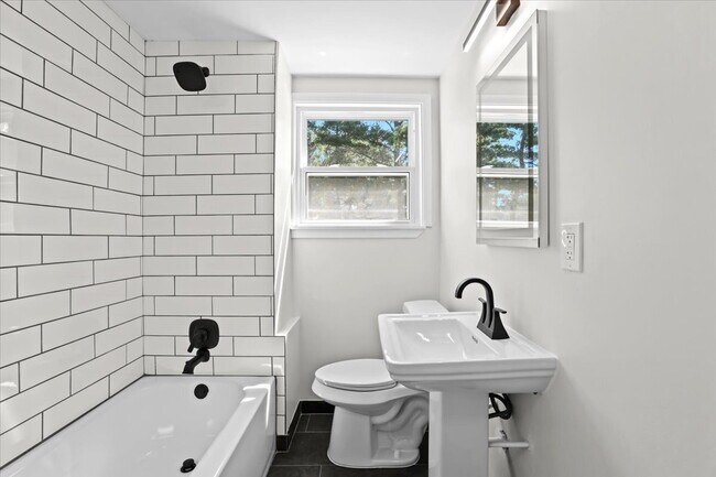 Building Photo - Modern Living in a Classic Detroit Neighborhood