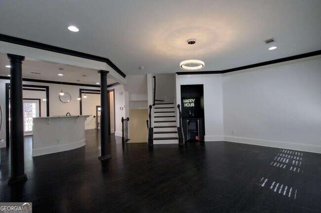 Building Photo - 2767 Durham Dr NE