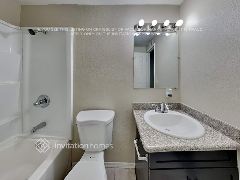 Building Photo - 27210 Marchland Ave