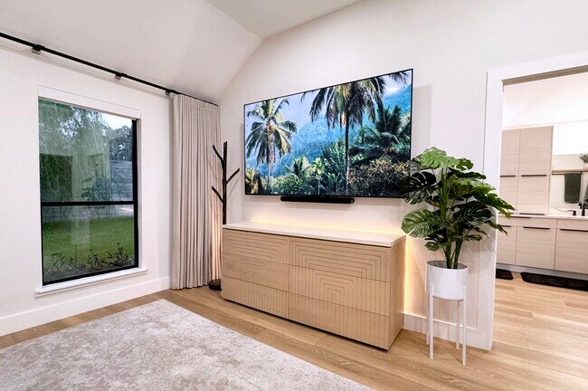 Building Photo - 10826 Moonlight Dr