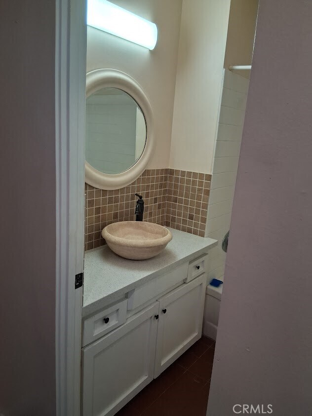 Building Photo - 1040 Cedar Ave