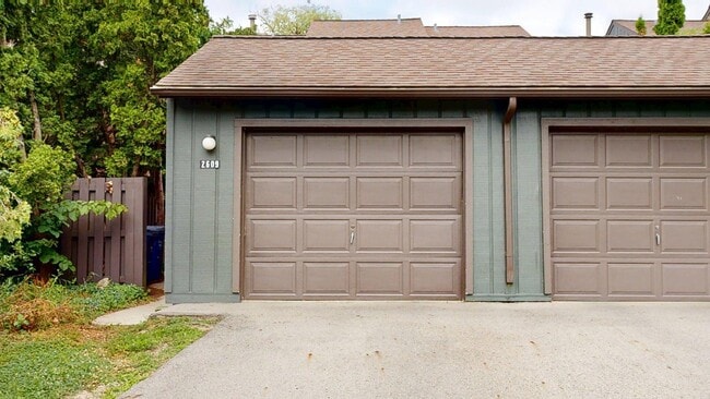 Building Photo - 2609 Meade Ct