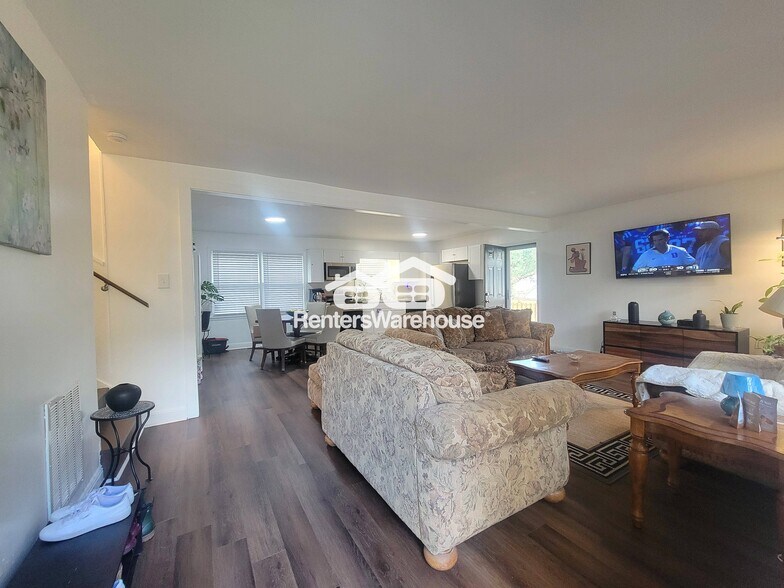 Building Photo - 7539 Pembrook Ct