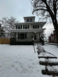 Building Photo - BEAUTIFUL RENOVATED NEW 4 BEDROOM 2 BATH HOUSE QUIET NEIGHBORHOOD
