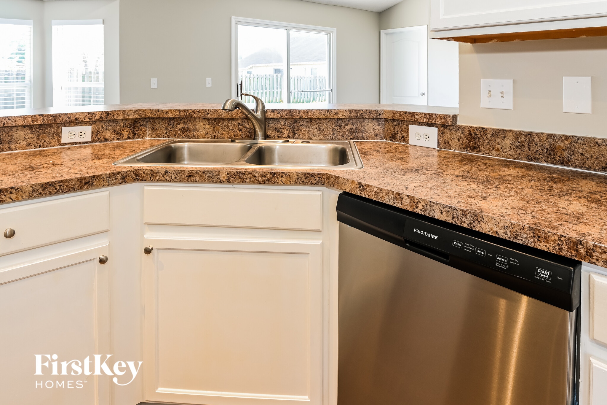 Building Photo - 6983 Lafayette Park Dr