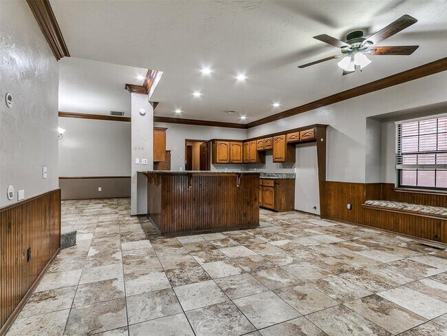 Building Photo - 1117 NW 198th St