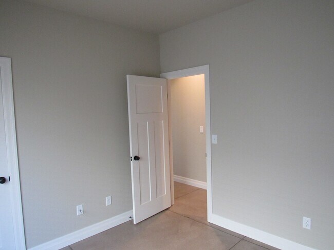 Building Photo - 3672 N Tyler Ct