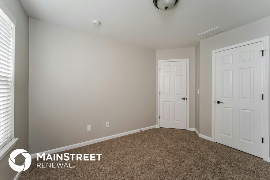 Building Photo - 2825 Horse Trail Rd