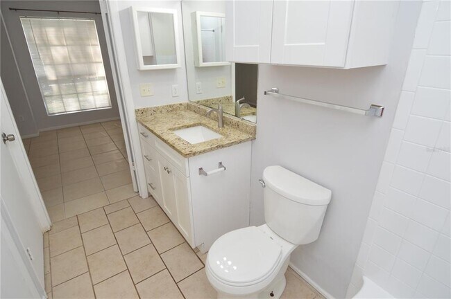 Building Photo - 8702 Mallard Reserve Dr