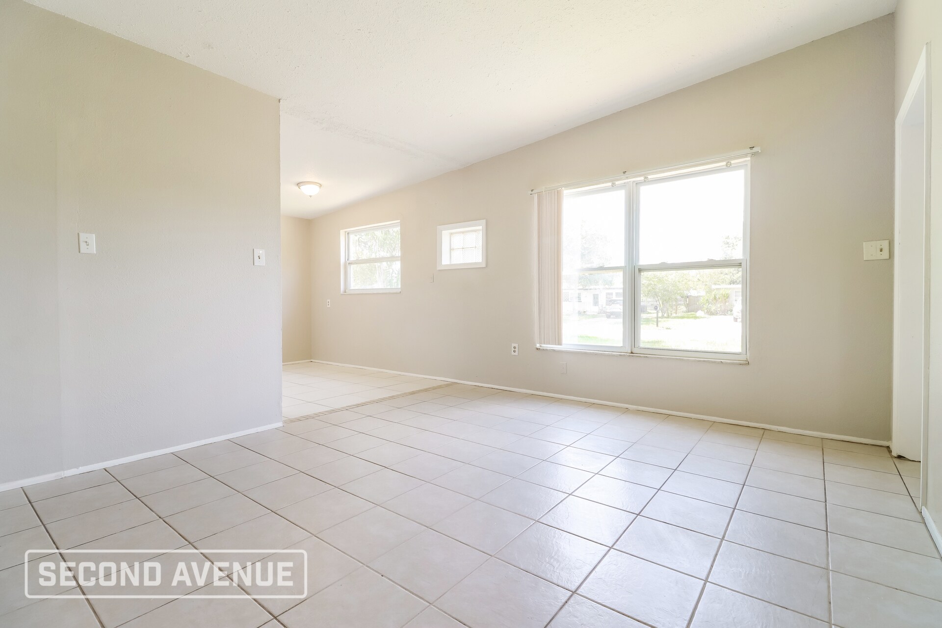 Building Photo - 8549 93rd Ave