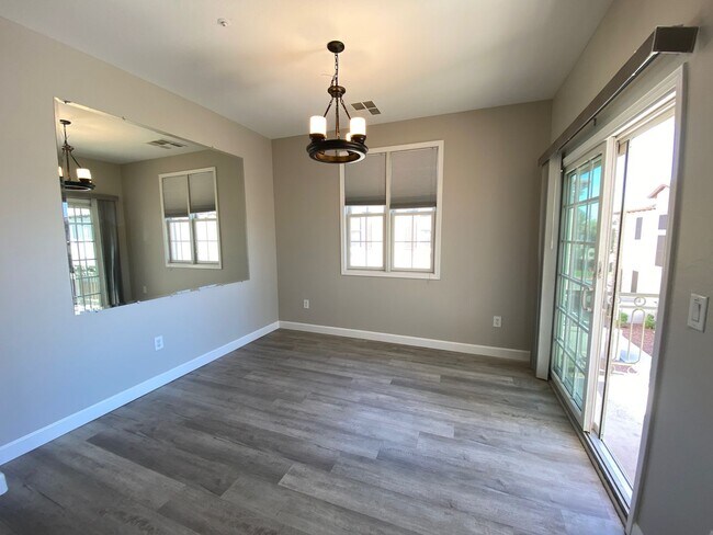 Building Photo - Resort-Style Living in Gilbert – 3 Bed Townhome Near SanTan Village