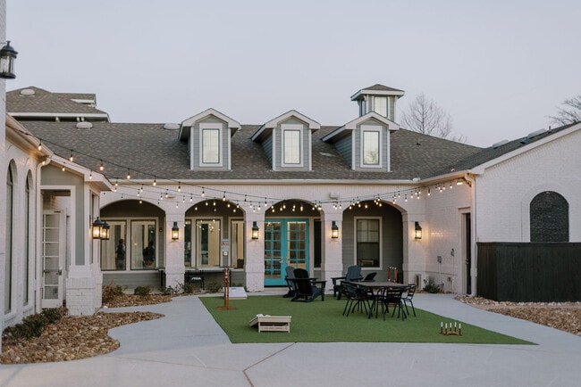 Building Photo - Sterling College Station