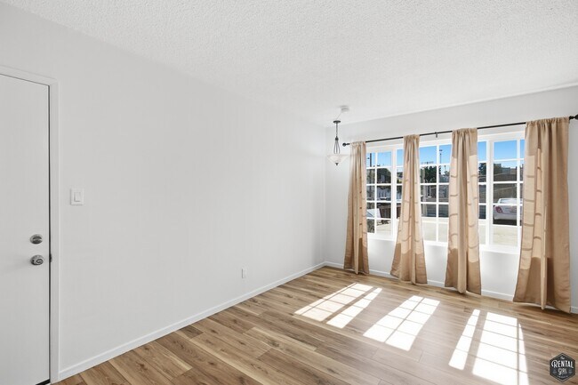 Building Photo - 313 Mildred Ave