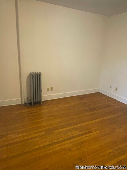 Building Photo - 17 Cummings Rd