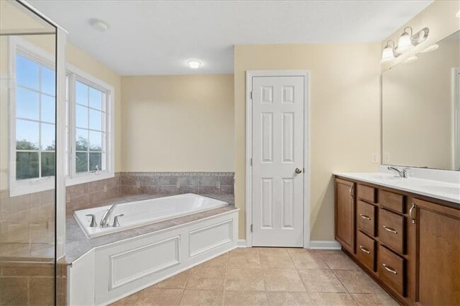 Building Photo - 612 Hunting Creek Rd